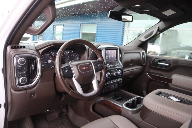 Used 2021 GMC Sierra 1500 SLT w/ SLT Premium Package image 11