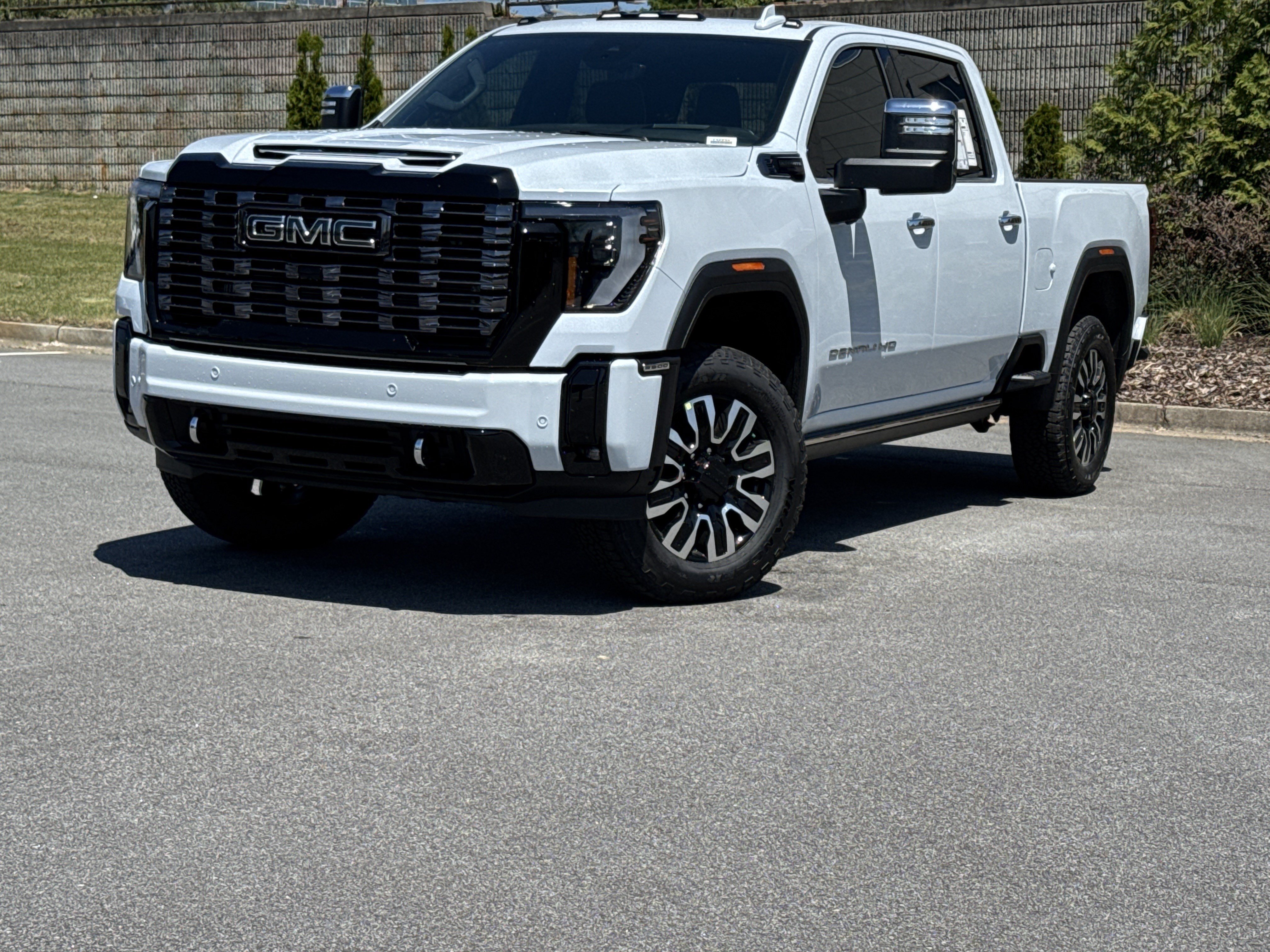 New 2026 GMC Sierra 2500 Denali Ultimate AWD/4WD image 5