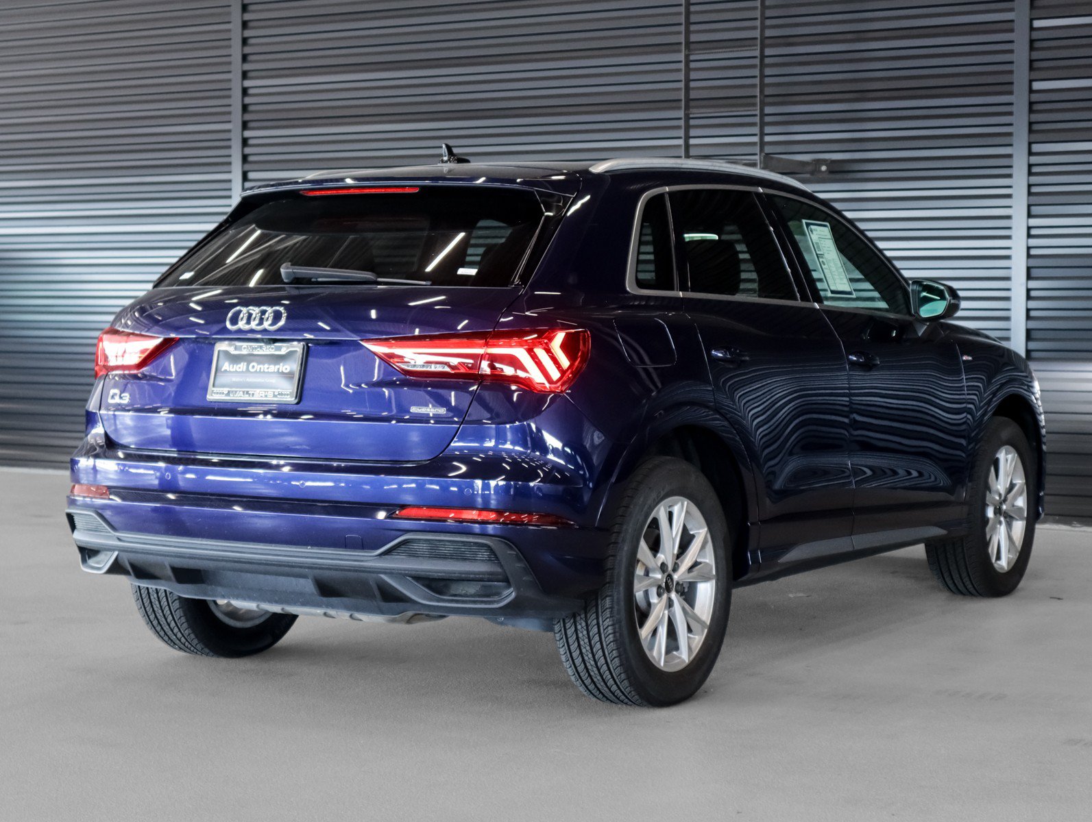 Used 2023 Audi Q3 2.0T Premium w/ Convenience Package AWD/4WD image 15