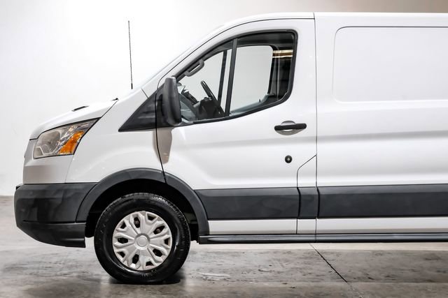 Used 2017 Ford Transit 250 148 Low Roof image 24