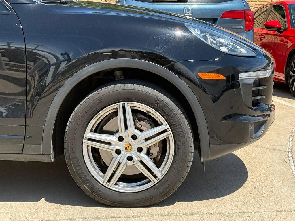 Used 2018 Porsche Cayenne S AWD/4WD image 5