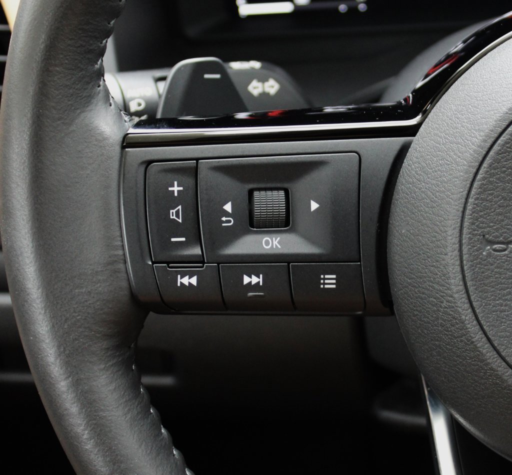 Certified 2022 Nissan Rogue Platinum w/ Head-Up Display Package image 33