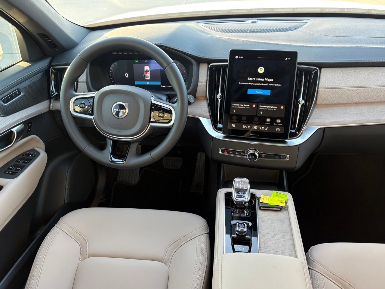 New 2026 Volvo XC90 B6 Plus image 10