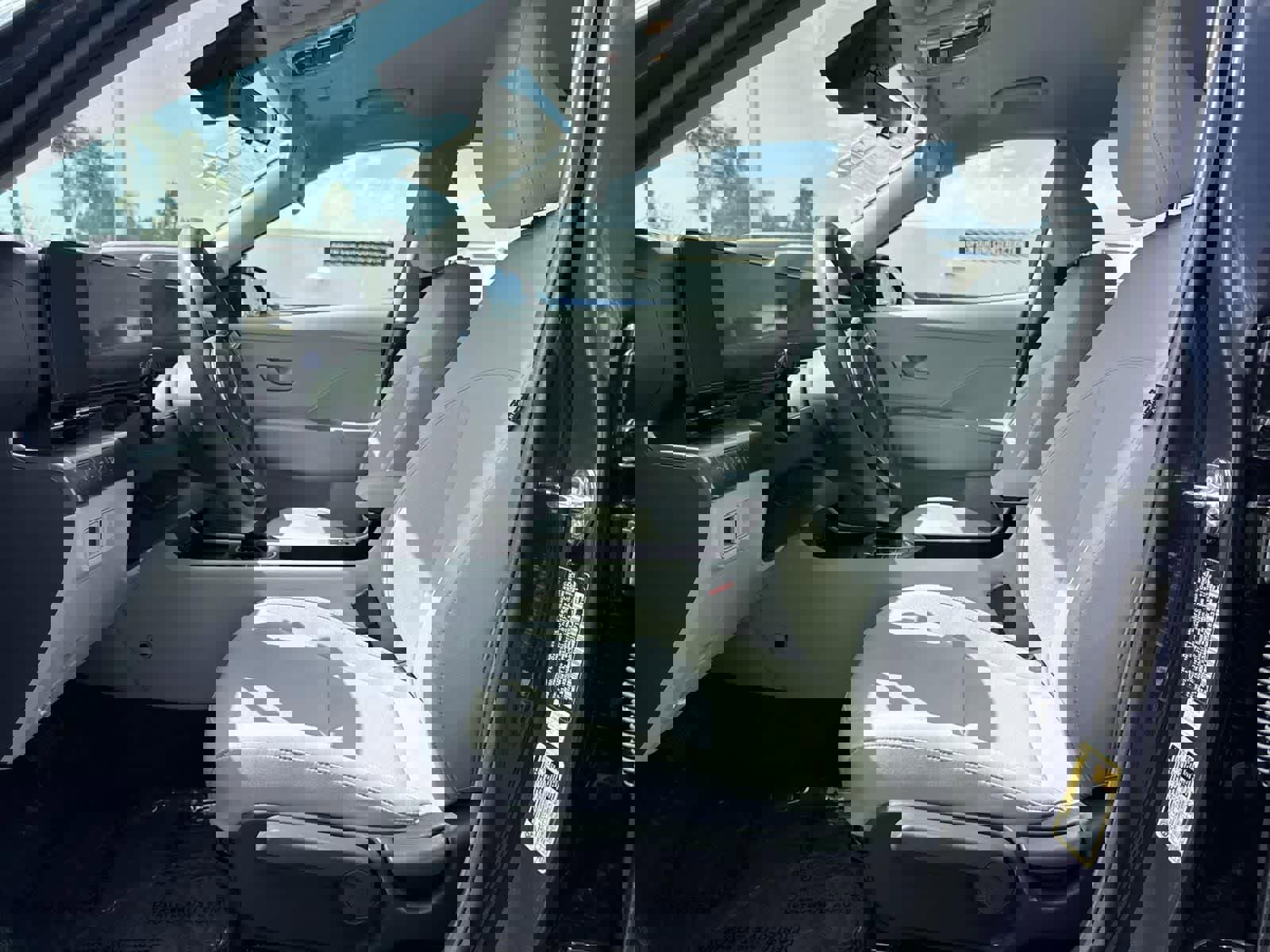 Certified 2025 Hyundai Kona SE image 20