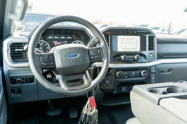 Used 2023 Ford F150 XLT AWD/4WD image 11
