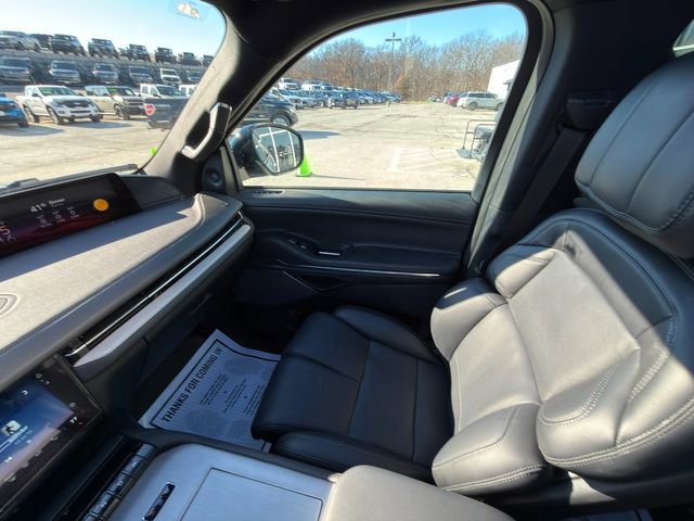 Used 2025 Lincoln Navigator Reserve w/ Jet Appearance Package image 31