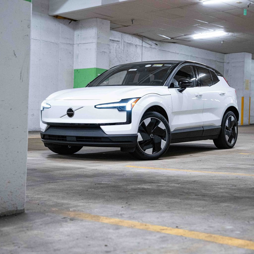 New 2026 Volvo EX30 Plus w/ Protection Package Premier RWD image 1