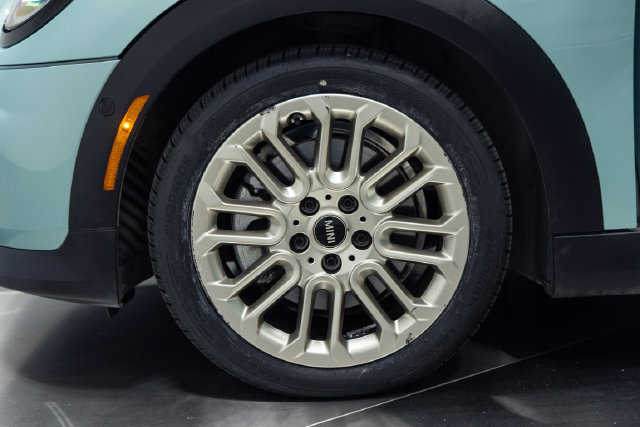 Used 2026 MINI Cooper S FWD image 25