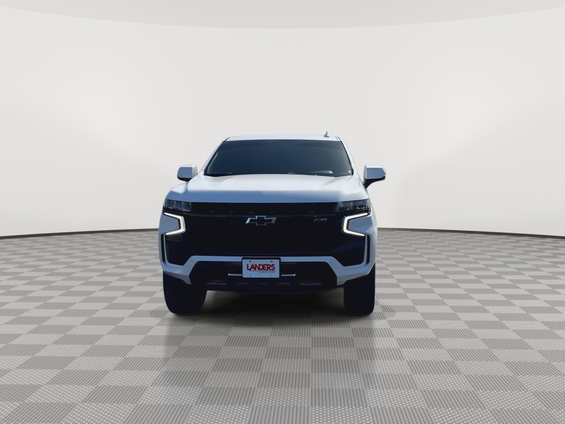 Certified 2024 Chevrolet Tahoe Z71 w/ Luxury Package AWD/4WD image 3