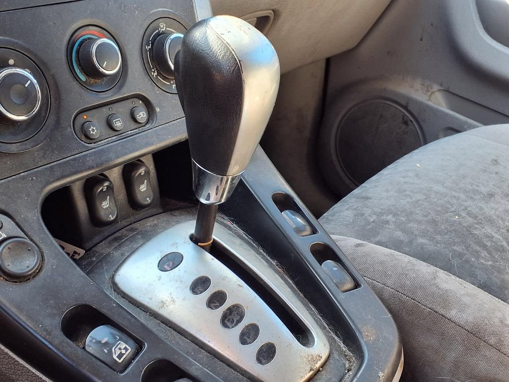 Used 2007 Saturn Vue 2WD w/ Comfort Pkg image 15
