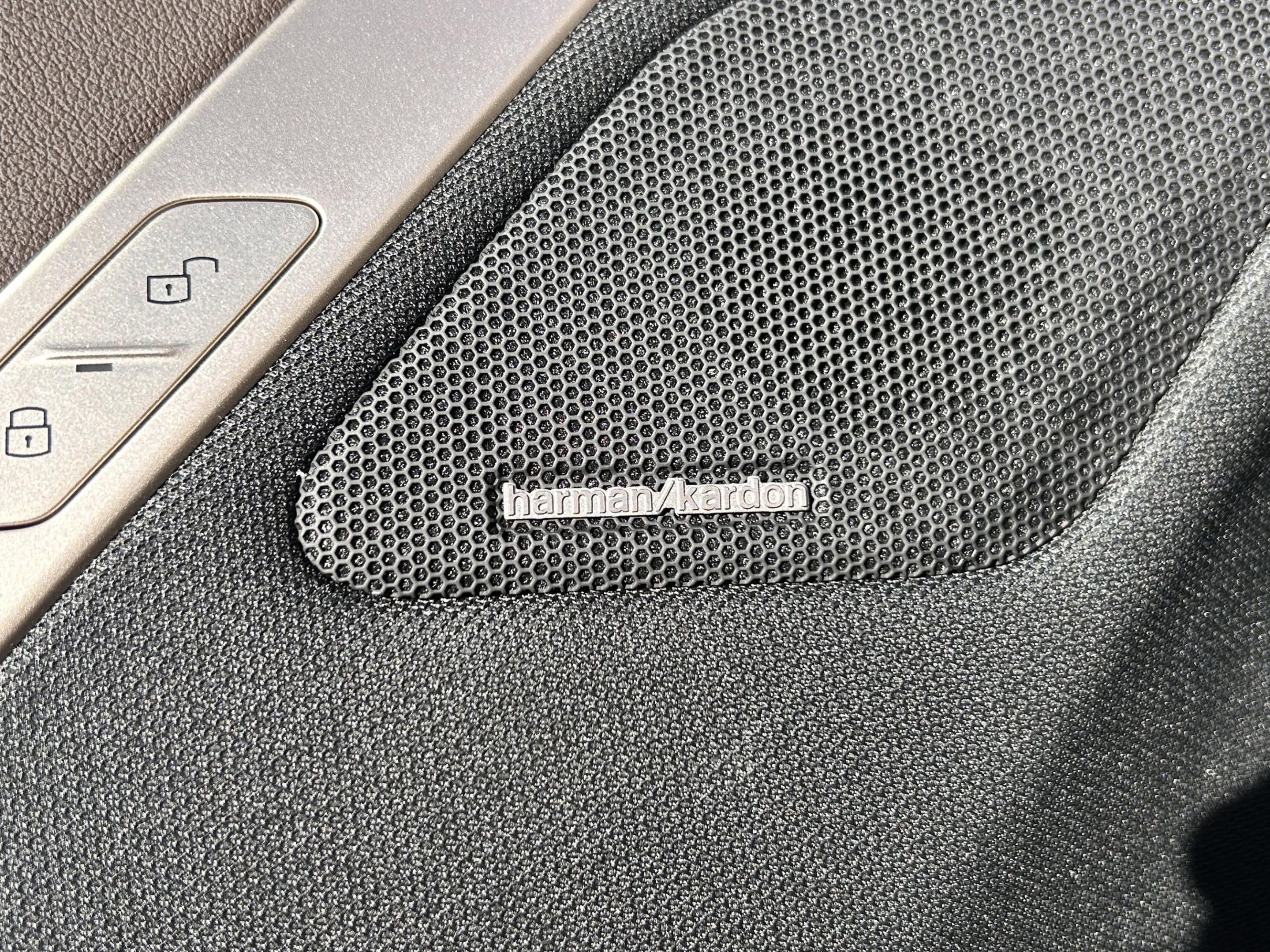 Used 2026 BMW iX xDrive45 w/ Premium Package image 23