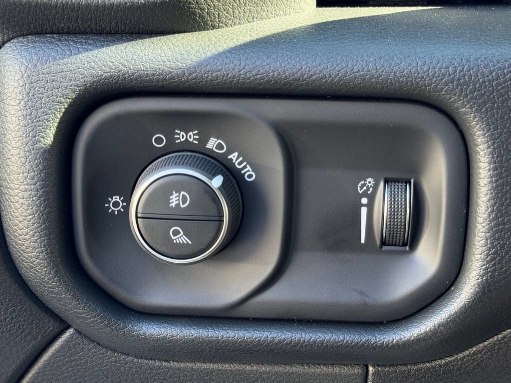 New 2026 RAM 2500 Tradesman w/ Safety Group AWD/4WD image 23
