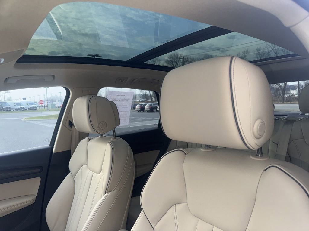 Certified 2025 Audi Q5 2.0T Premium Plus w/ Premium Plus Package image 23
