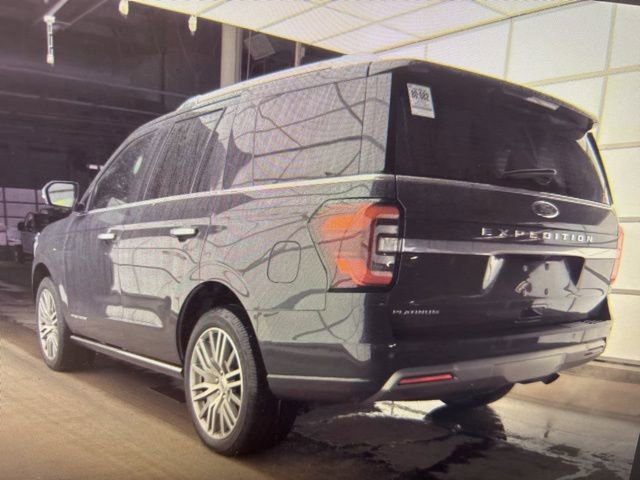 Used 2022 Ford Expedition Platinum image 3