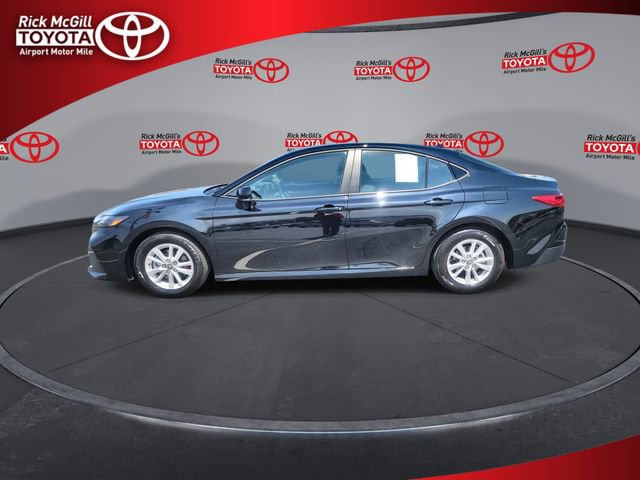 Used 2025 Toyota Camry LE FWD image 5