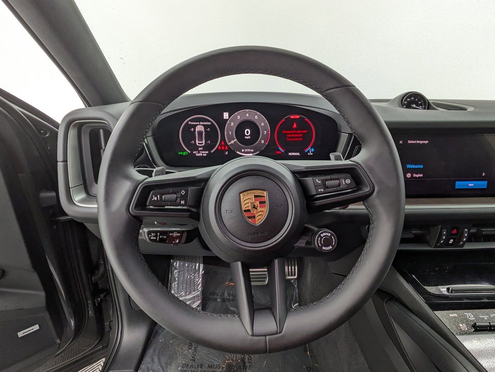 Used 2025 Porsche Cayenne S image 11