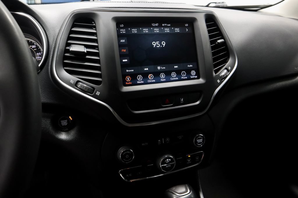 Used 2022 Jeep Cherokee Latitude Lux FWD image 31