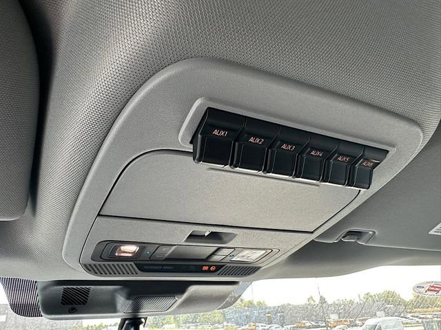 New 2026 Ford F550 4x4 Crew Cab image 25