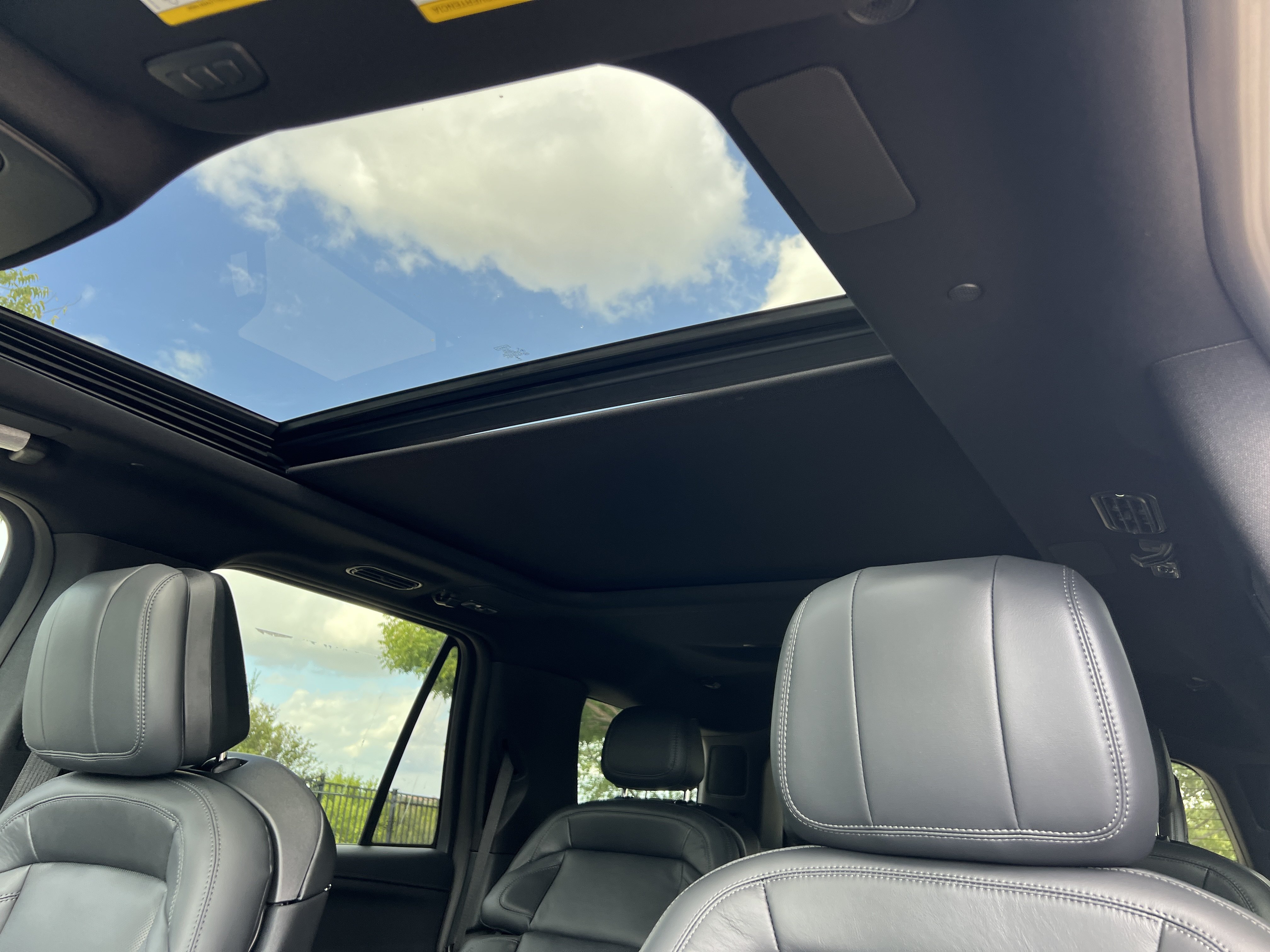 New 2027 Lincoln Navigator Reserve w/ Jet Appearance Package AWD/4WD image 23
