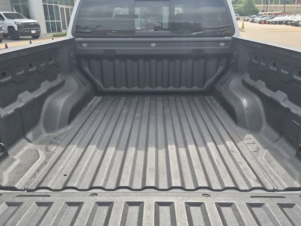 Used 2023 Chevrolet Colorado LT w/ LT Convenience Package RWD image 23