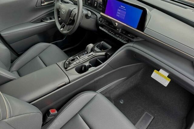 New 2025 Toyota Crown Signia AWD/4WD image 14