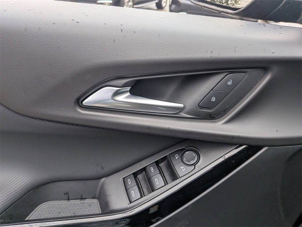 Used 2025 Chevrolet Equinox LT image 11