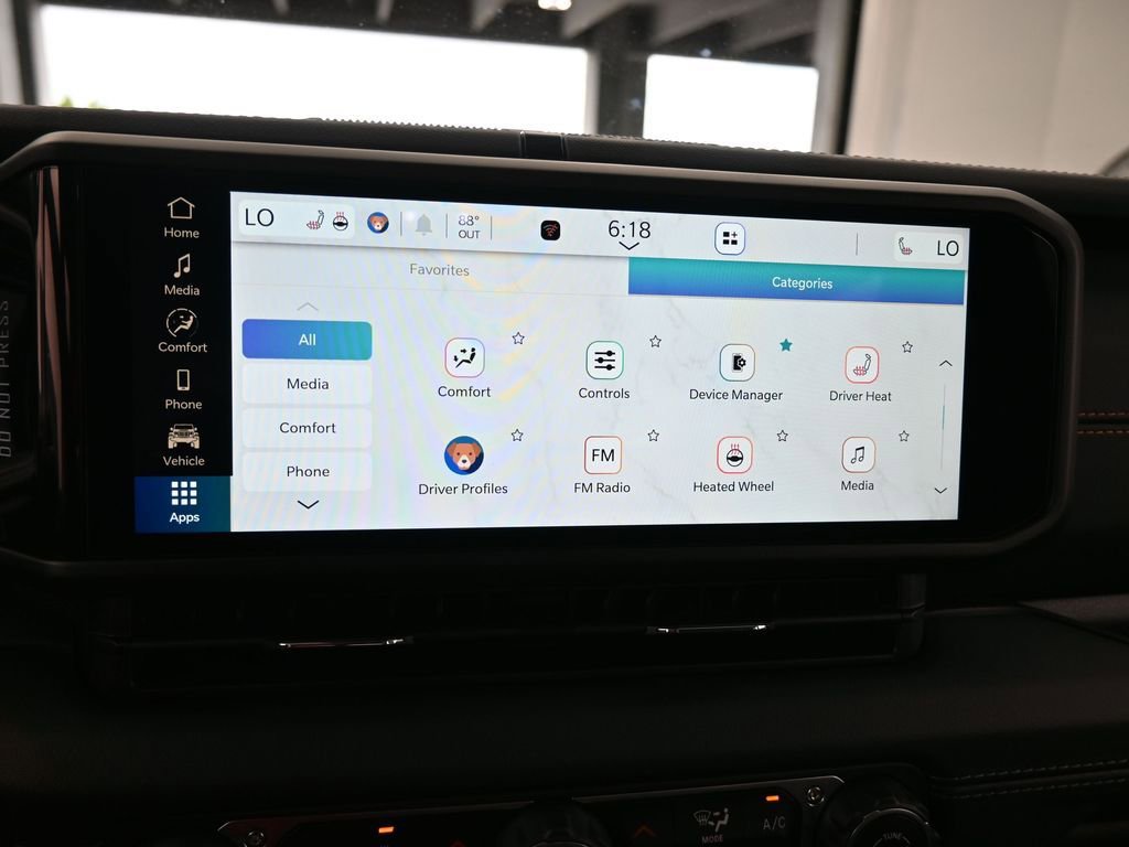 Used 2024 Jeep Gladiator Sport w/ Premium Package image 20