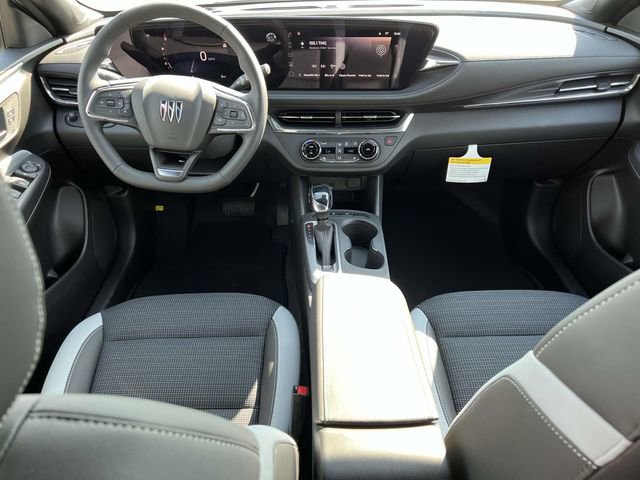 Used 2025 Buick Envista Preferred w/ Convenience I Package image 13