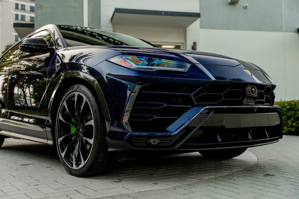 Used 2020 Lamborghini Urus image 8