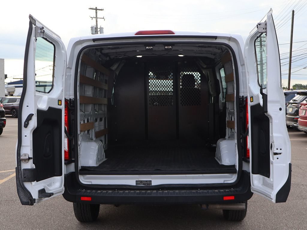 Used 2024 Ford Transit 250 Low Roof w/ Exterior Upgrade Package RWD image 12