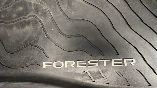 Used 2025 Subaru Forester Limited AWD/4WD image 34