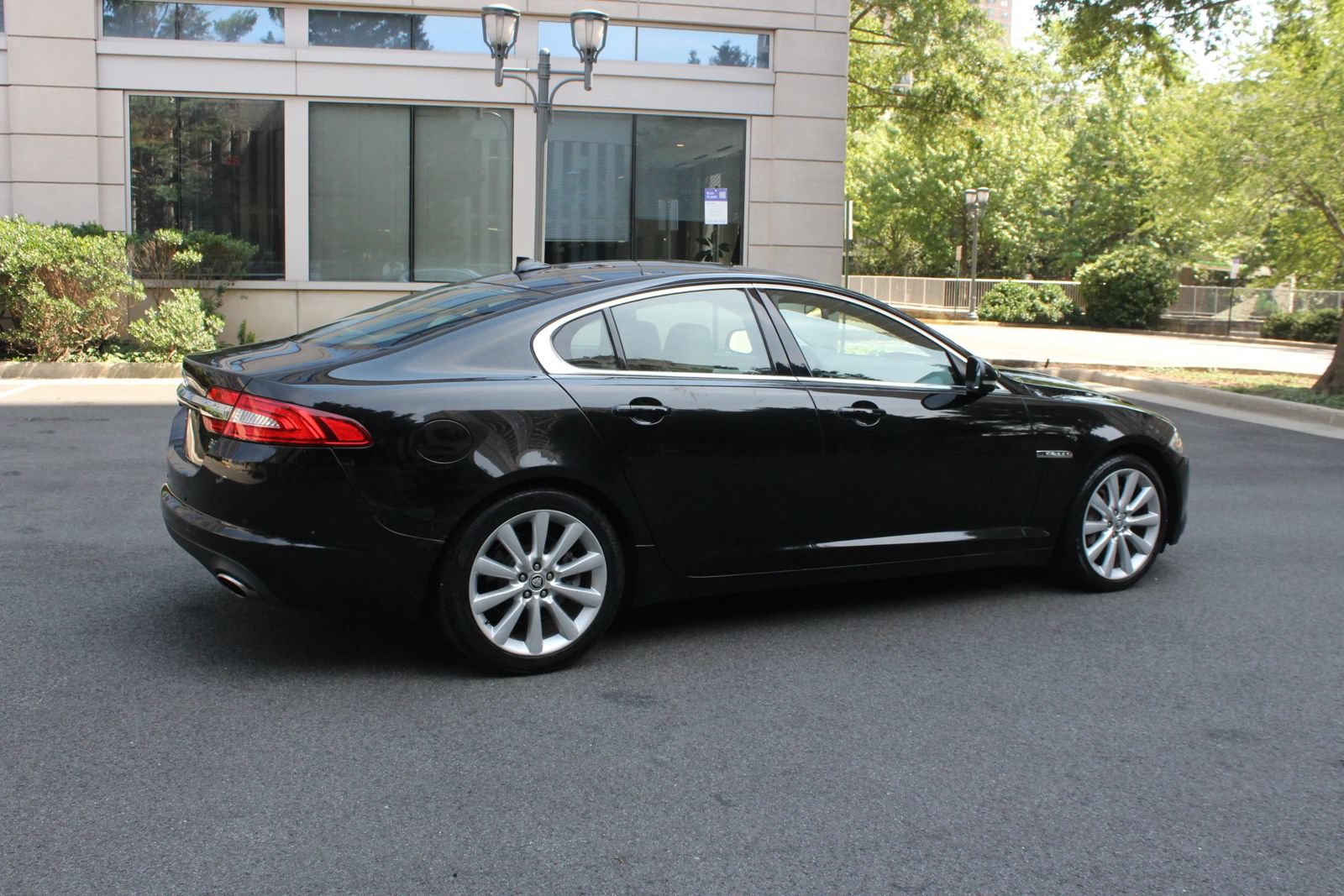 Used 2013 Jaguar XF 3.0 AWD/4WD image 7
