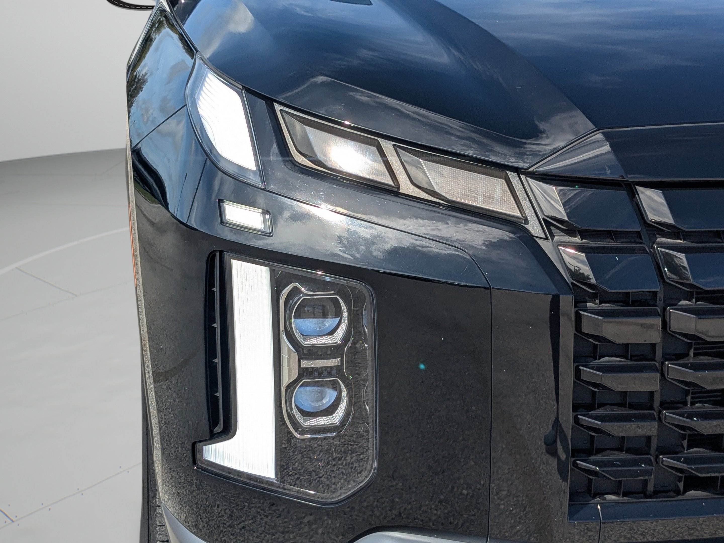 Used 2025 Hyundai Palisade SEL FWD image 34