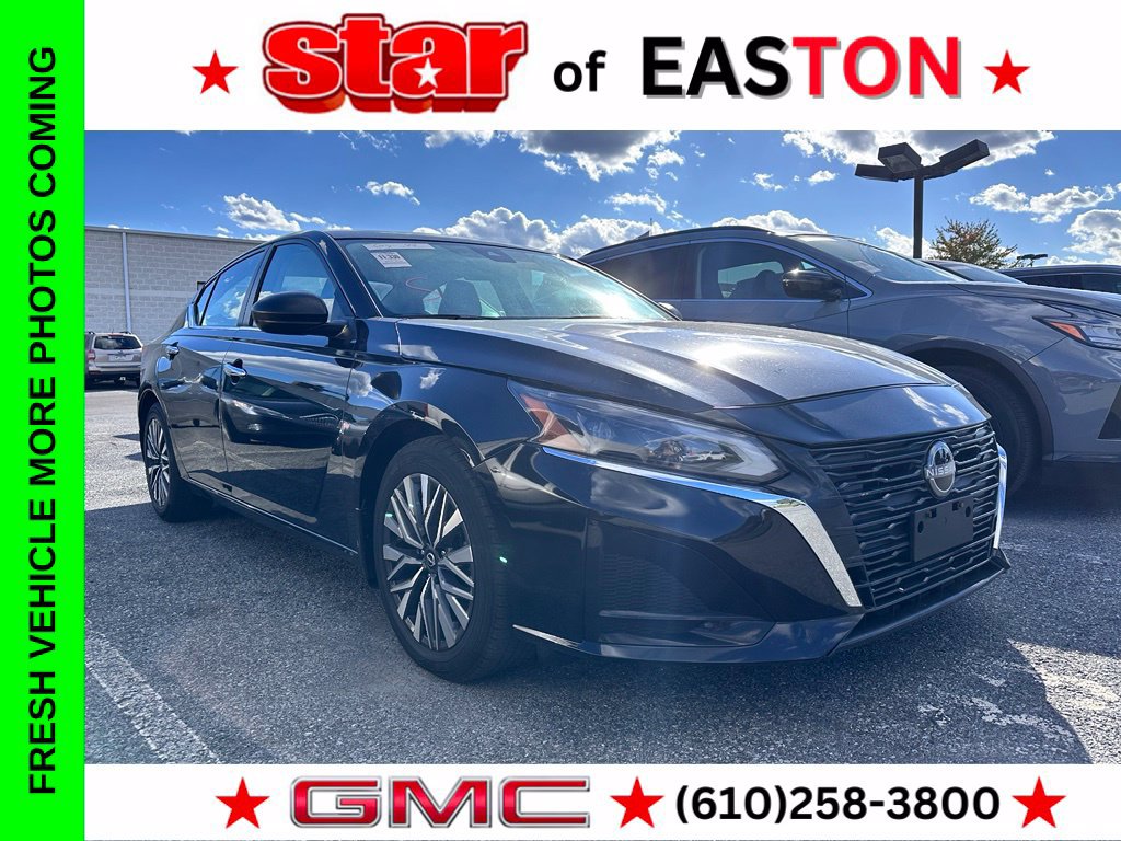 Used 2024 Nissan Altima 2.5 SV