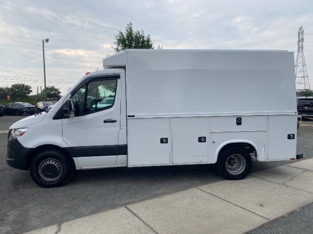 Used 2019 Mercedes-Benz Sprinter 144 image 4