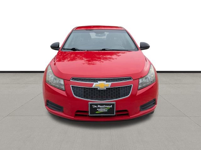Used 2014 Chevrolet Cruze LS FWD image 2