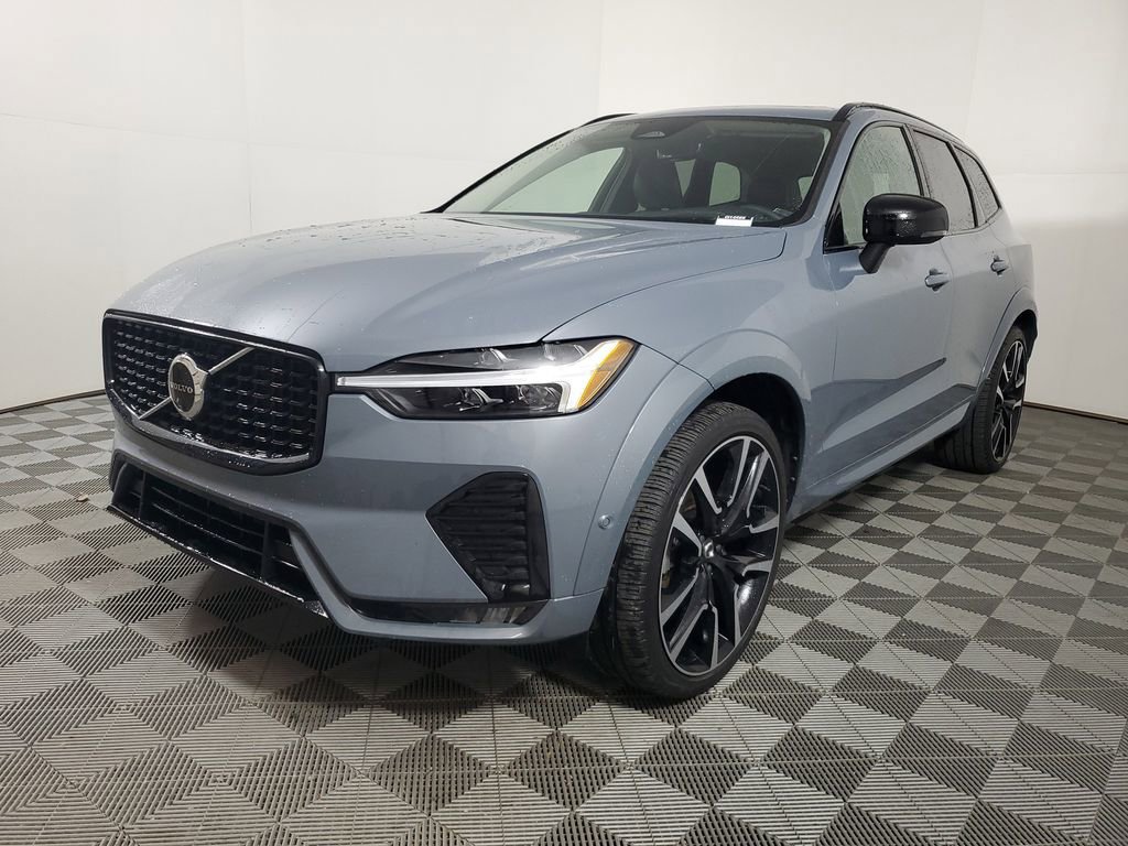 Certified 2024 Volvo XC60 B5 Ultimate w/ Protection Package Premier AWD/4WD image 3