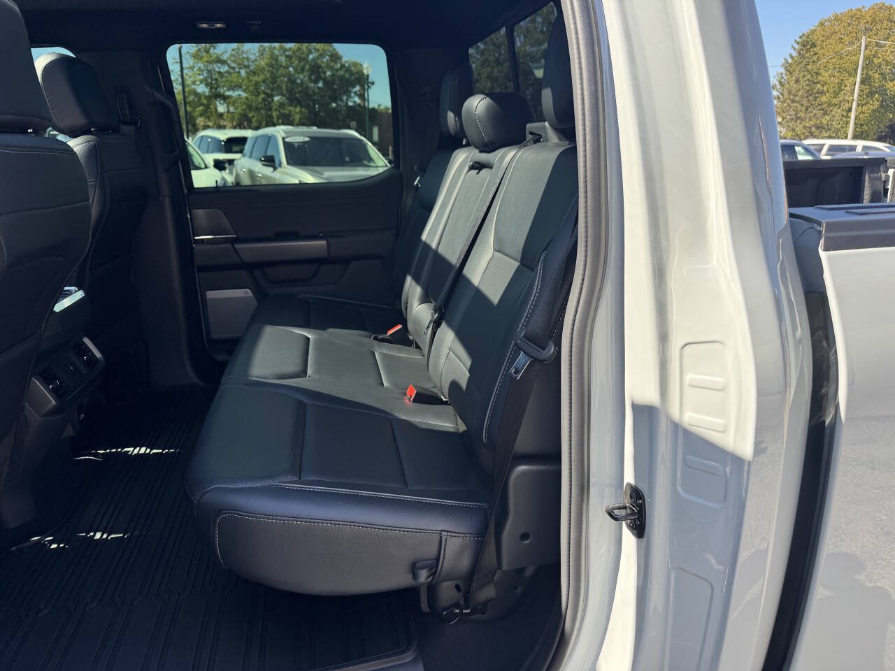 Used 2026 Ford F150 Lariat AWD/4WD image 9