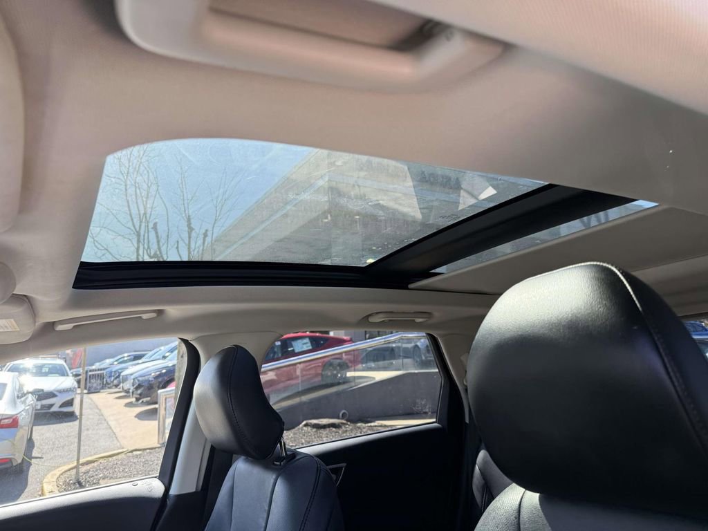 Used 2016 Ford Edge Titanium w/ Equipment Group 301A image 30