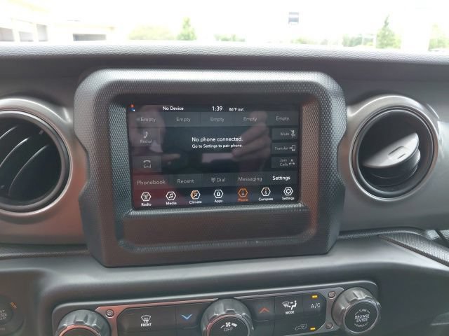 Used 2023 Jeep Gladiator Sport AWD/4WD image 19