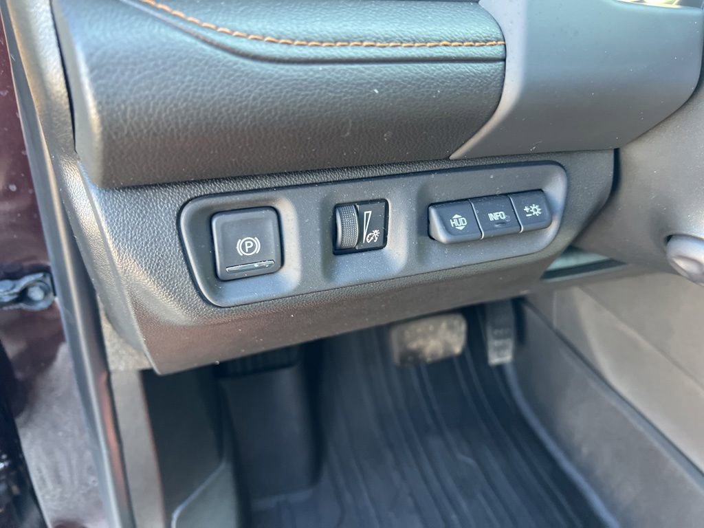 Used 2021 GMC Acadia AT4 w/ Technology Package AWD/4WD image 45