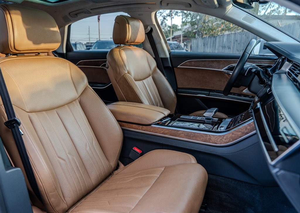 Used 2020 Audi A8 L 4.0T w/ Executive Package image 32