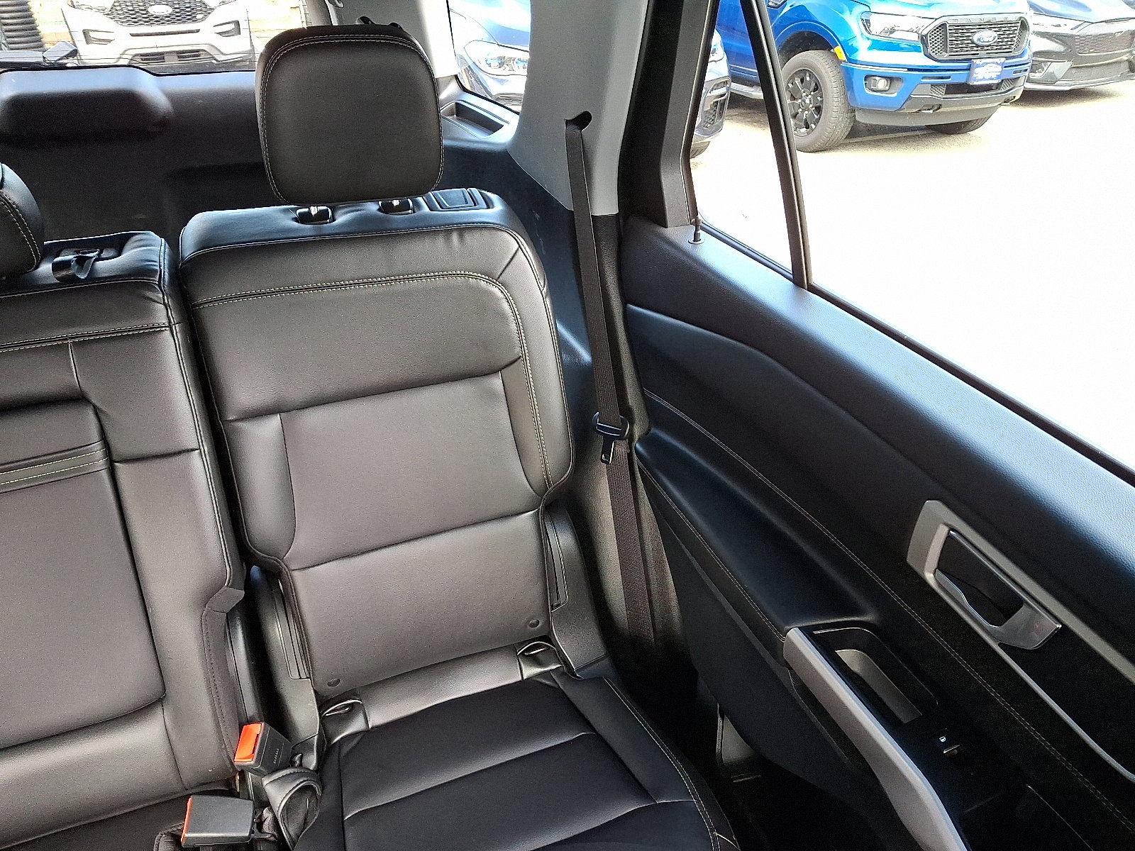 Certified 2022 Ford Explorer XLT w/ Equipment Group 202A image 20