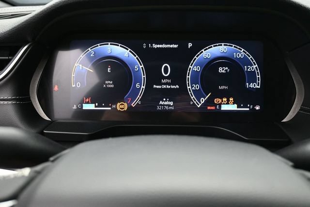 Used 2025 Jeep Grand Cherokee Altitude AWD/4WD image 19