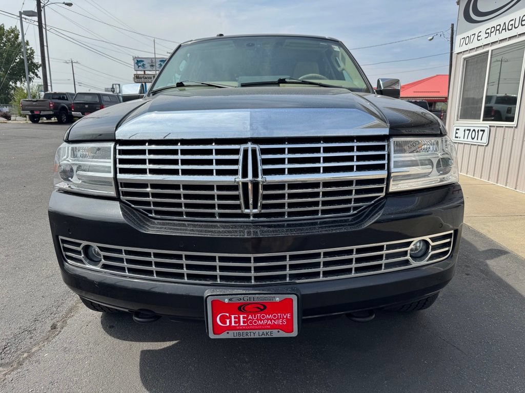 Used 2010 Lincoln Navigator 4WD image 8