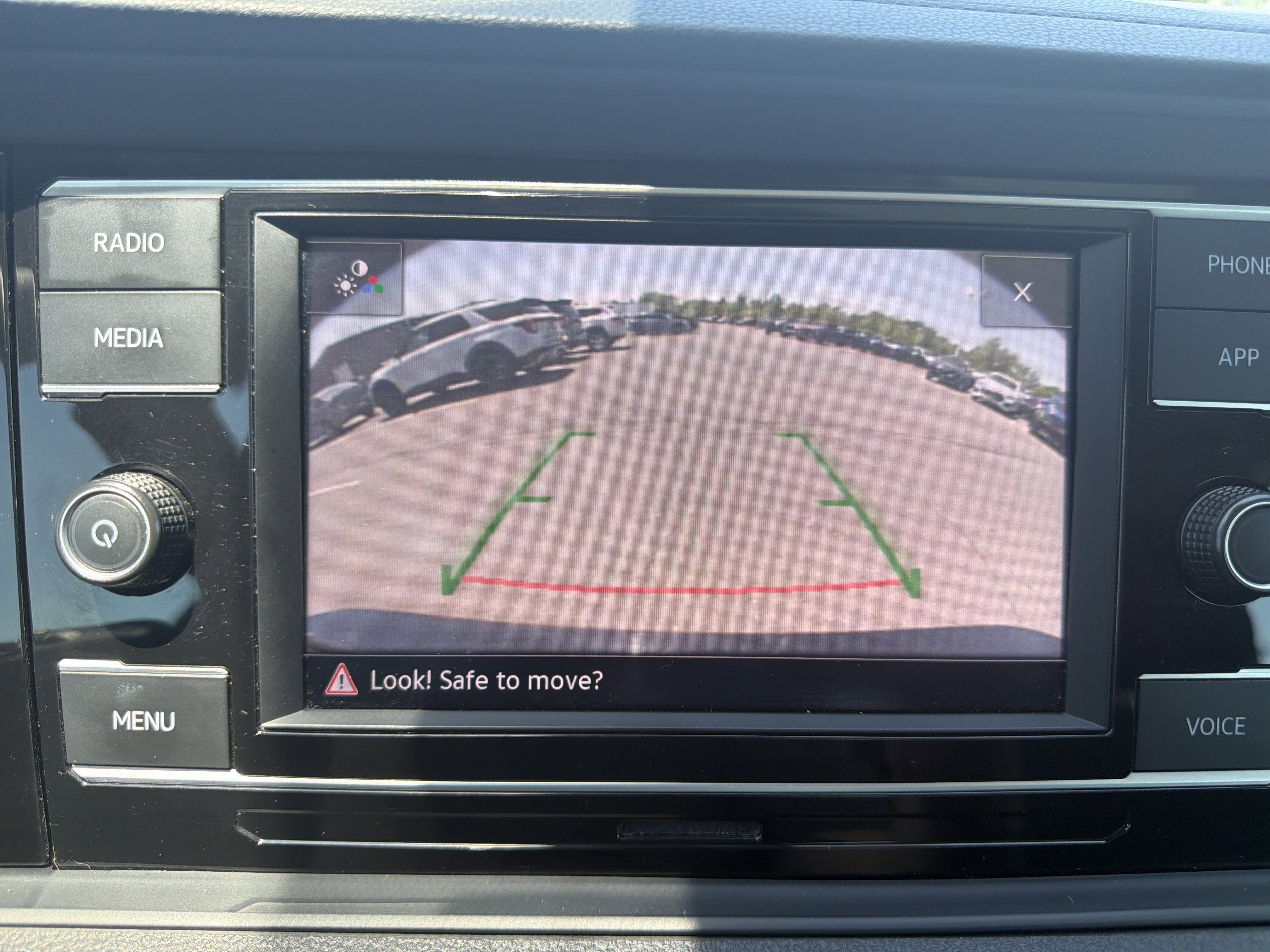 Used 2024 Volkswagen Jetta SE FWD image 26