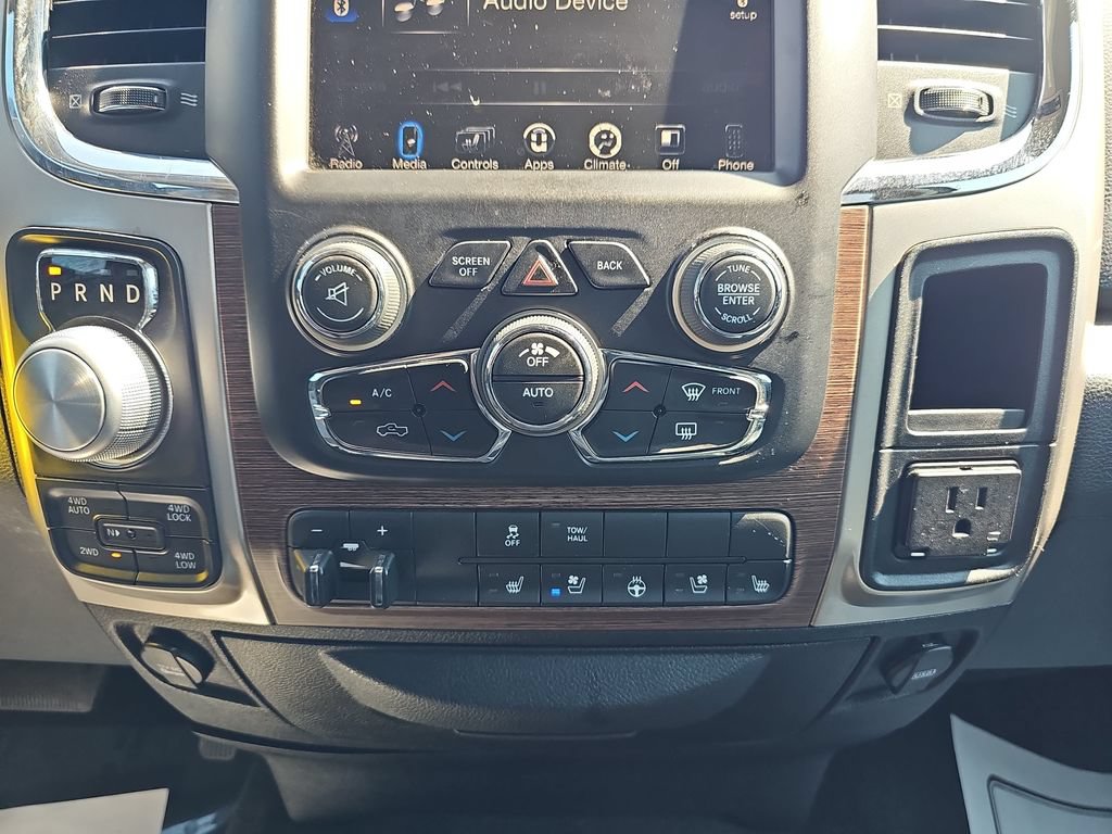 Used 2016 RAM 1500 Laramie AWD/4WD image 23