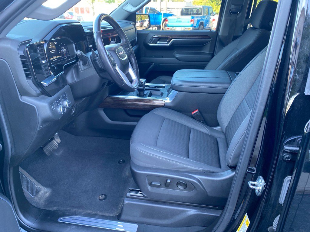 Used 2023 GMC Sierra 1500 Elevation w/ X31 Off-Road Package image 9