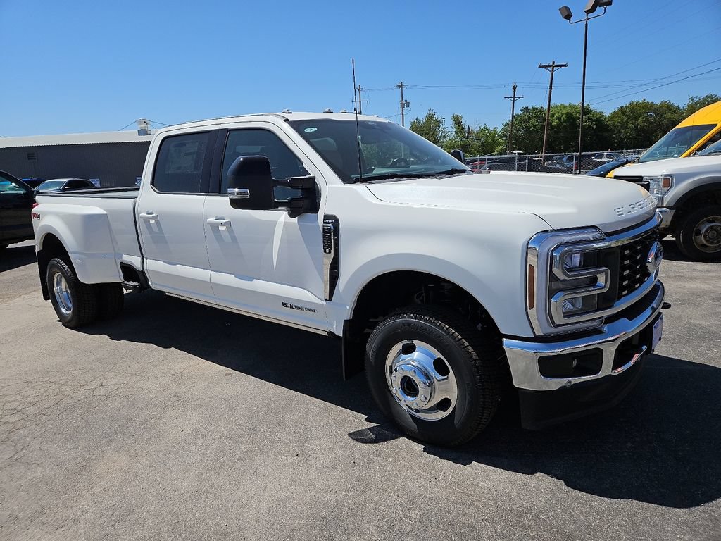 New 2026 Ford F350 Lariat w/ Lariat Ultimate Package