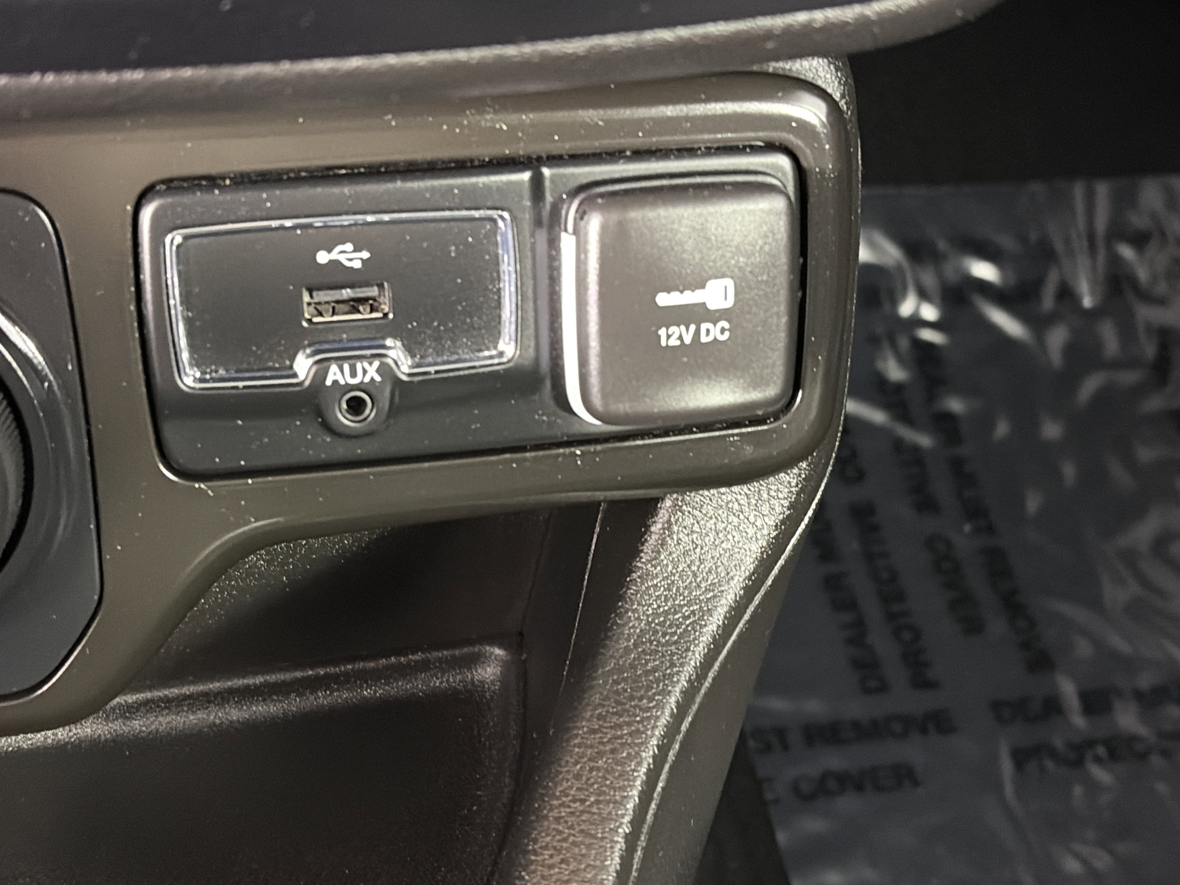 Used 2023 Jeep Renegade Limited w/ Sun/Sound Group image 27